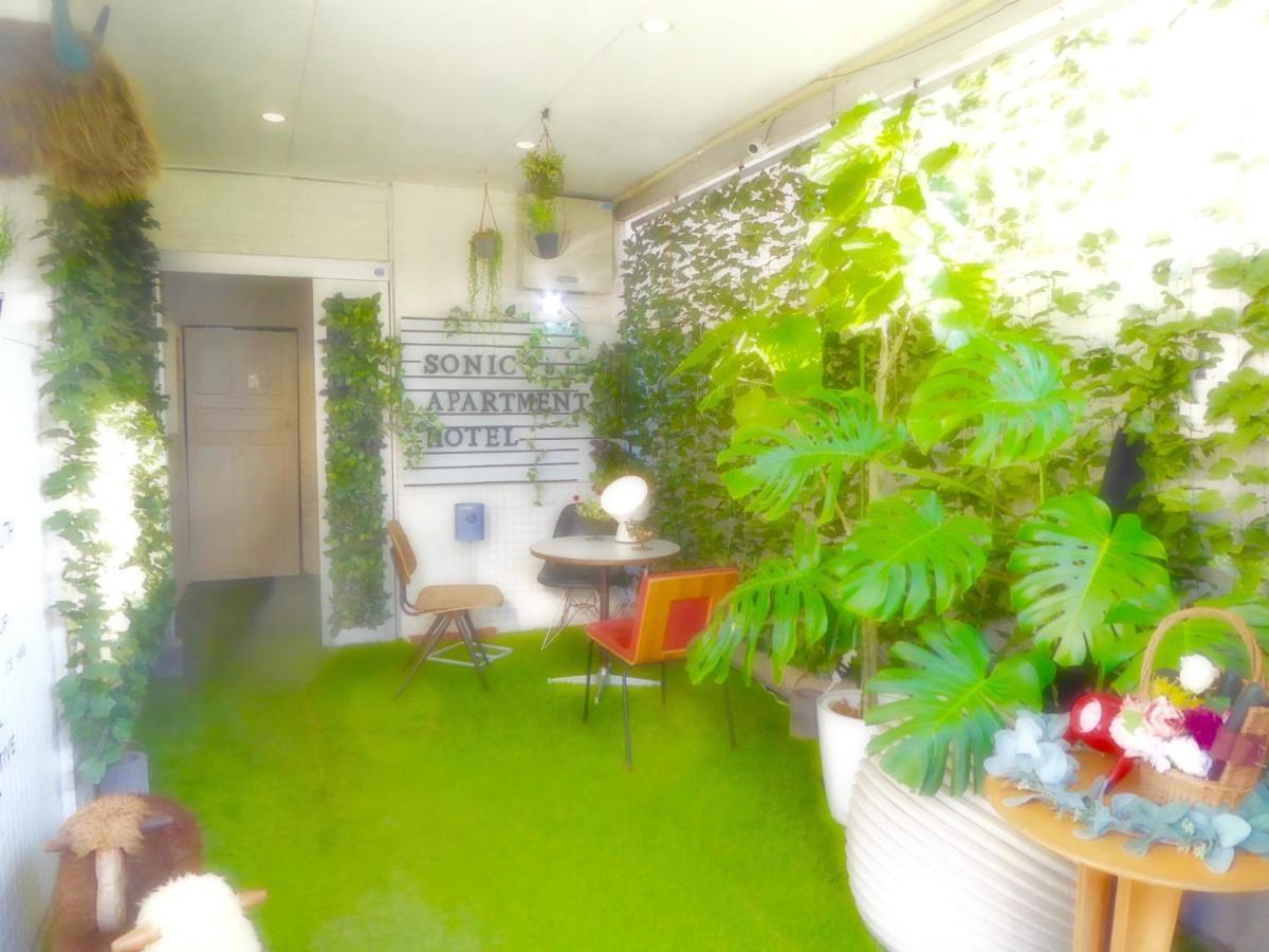 دازايفو Sonic Apartment Hotel المظهر الخارجي الصورة